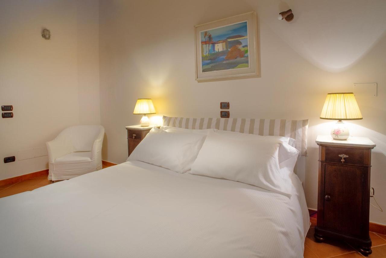 Domus Antiqua Bed & Breakfast スペッロ エクステリア 写真